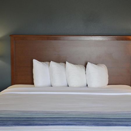 Americinn By Wyndham Spencer Eksteriør billede