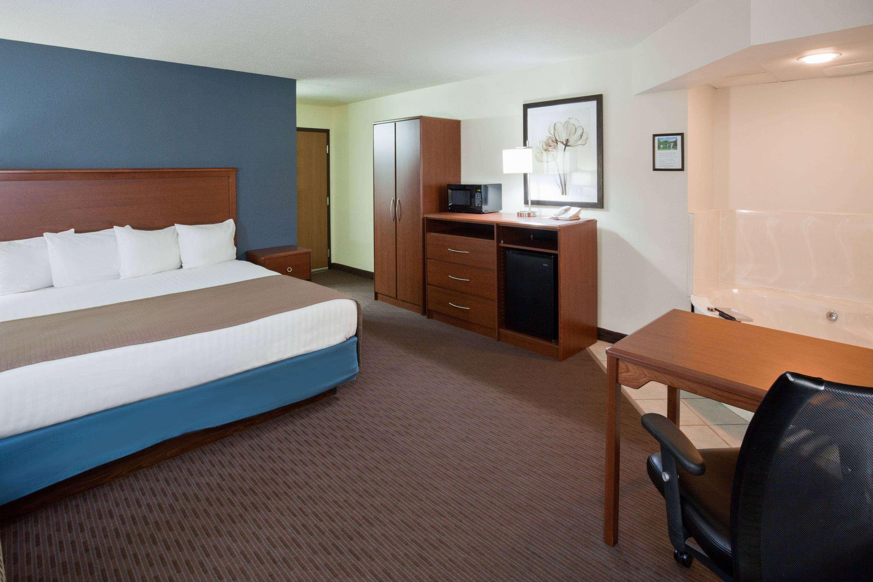 Americinn By Wyndham Spencer Eksteriør billede